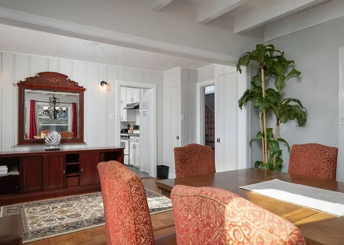 Grand Performance 3 Min To Downtown, Stockyard, At&t Holiday home *